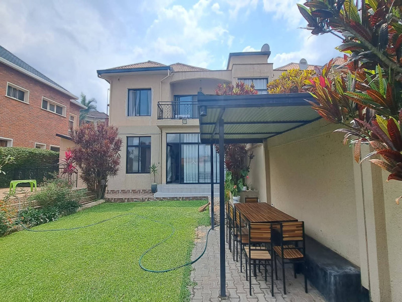 Beautiful house for rent in gacuriro near Simba centre