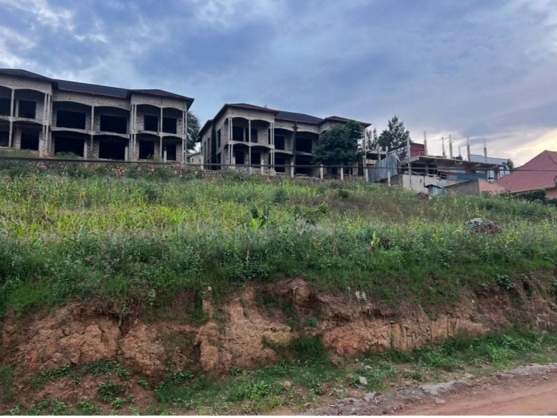 Nice big plot for sale in kibagababaga 1700sqm