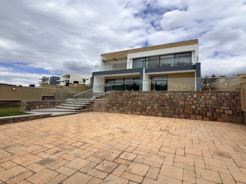 Un furnished house for sale in kibagababaga