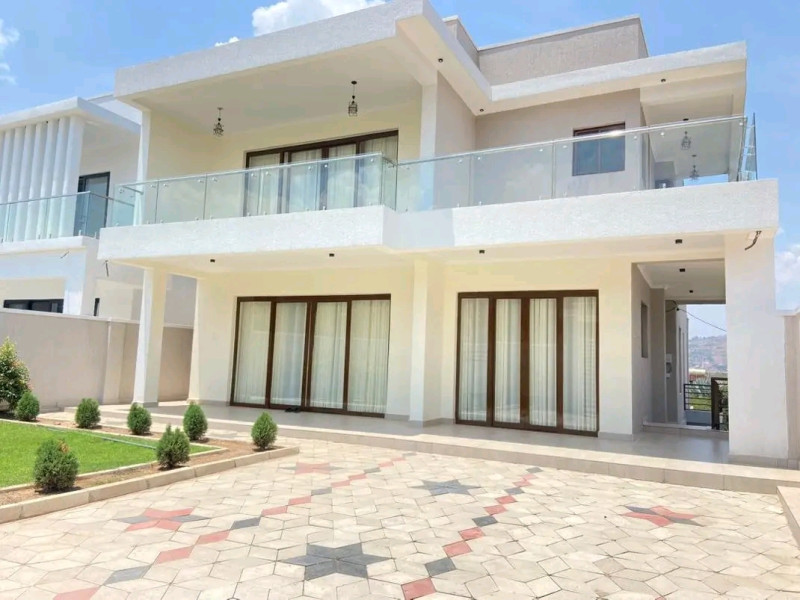 Un furnished nice house for rent in kibagababaga