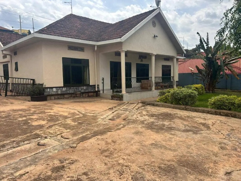 House for sale Kimiroko on 150Mrwf