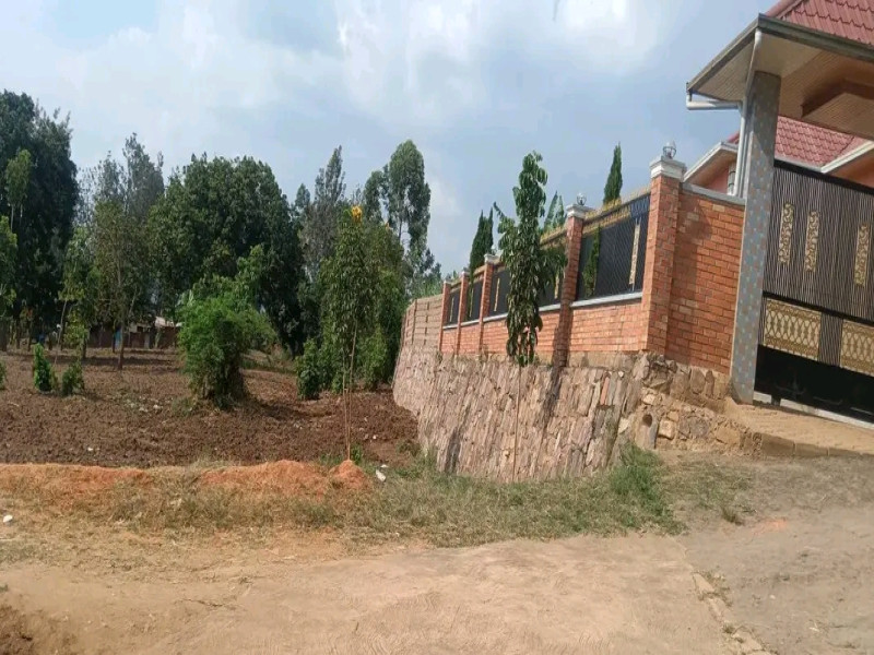 Plot for sale in kagugu bastinda