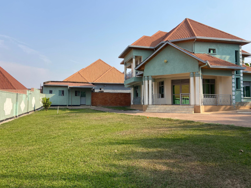 Un furnished house for rent in kibagabaga