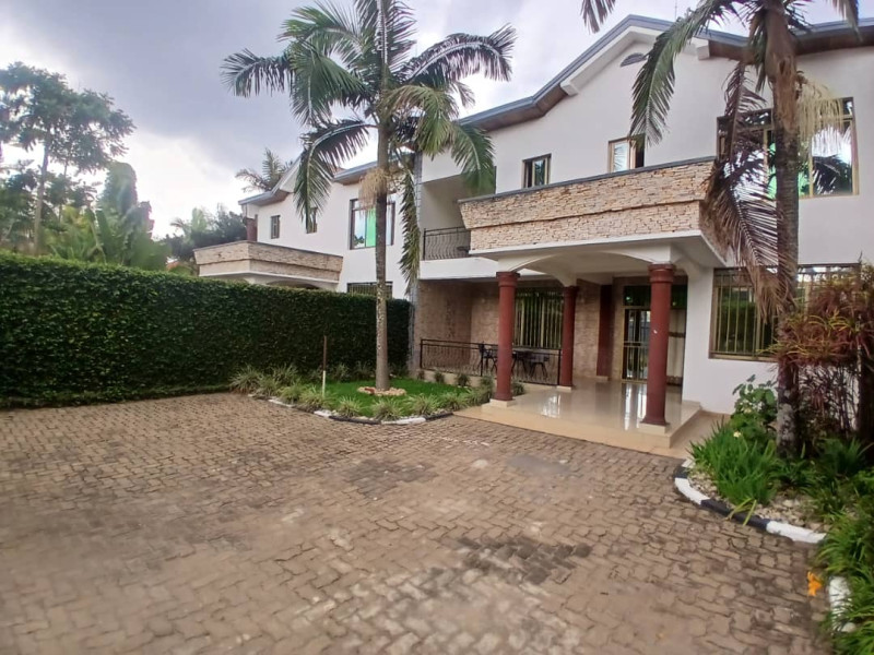 Full furnished house for rent in gacuriro close simba center 👌