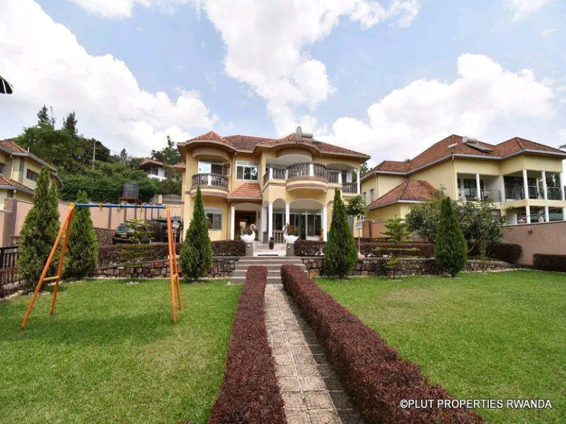 Full furnished villa for rent in nyarutarama