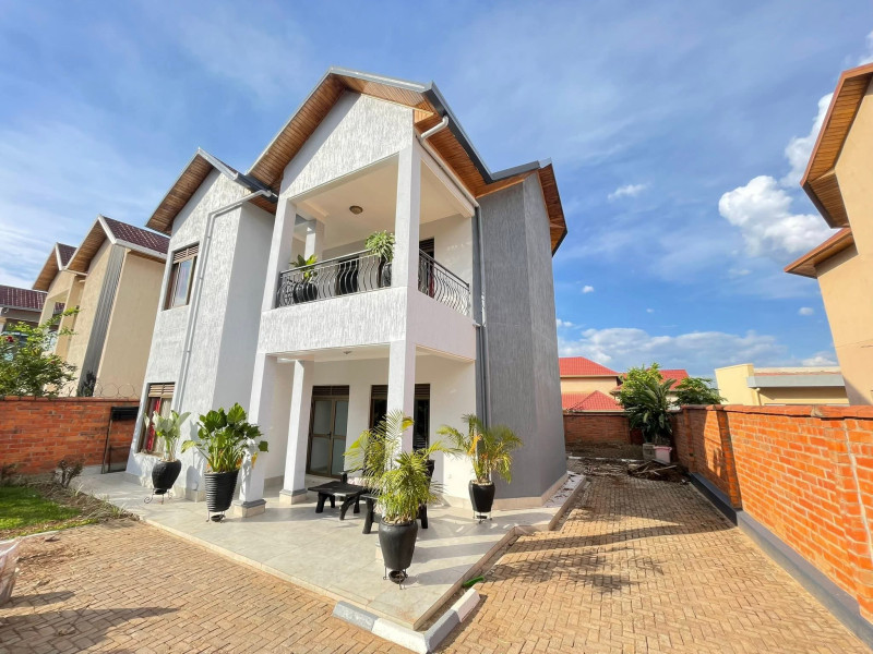 Nice well furnished house for rent in gacuriro