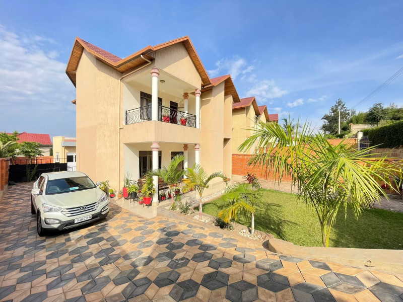 Full furnished house for rent in gacuriro 🏠