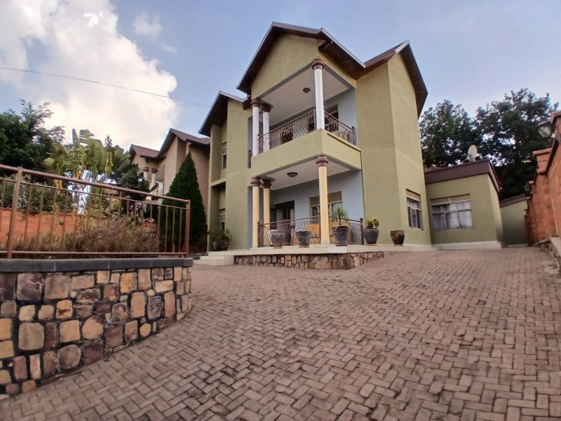 Full furnished house for rent in Gacuriro