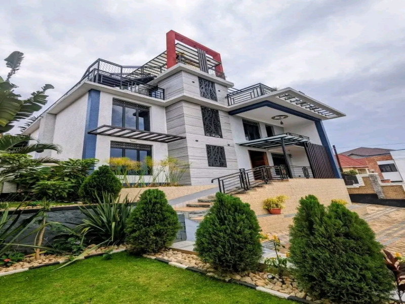 Nice new full furnished house for rent in good neighborhood