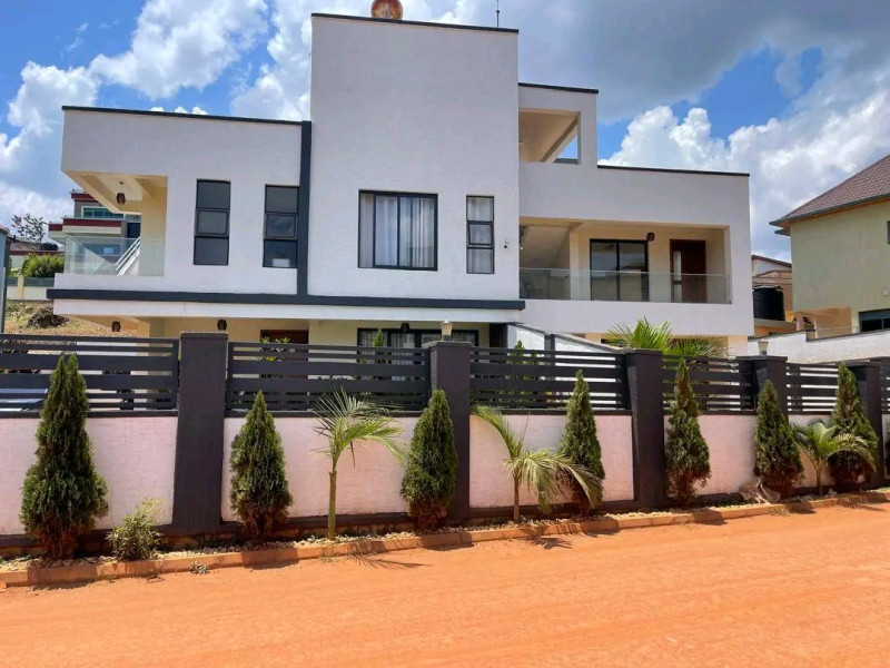 Kibagabaga nice unfurnished apartment for rent in good neighborhood