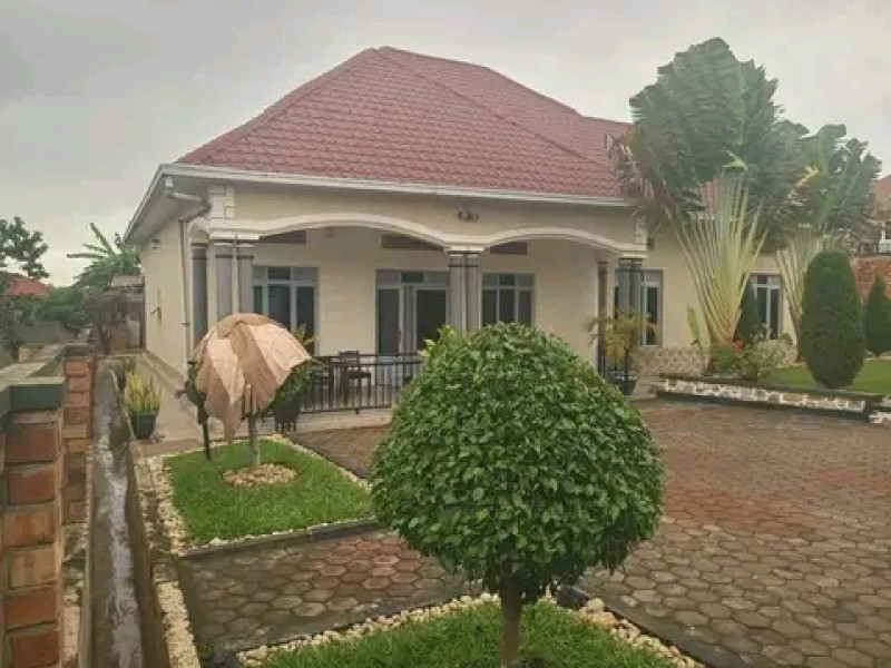 Exquisite 5-Bedroom Mansion for Sale in Kabeza Mwitunda, Kigali