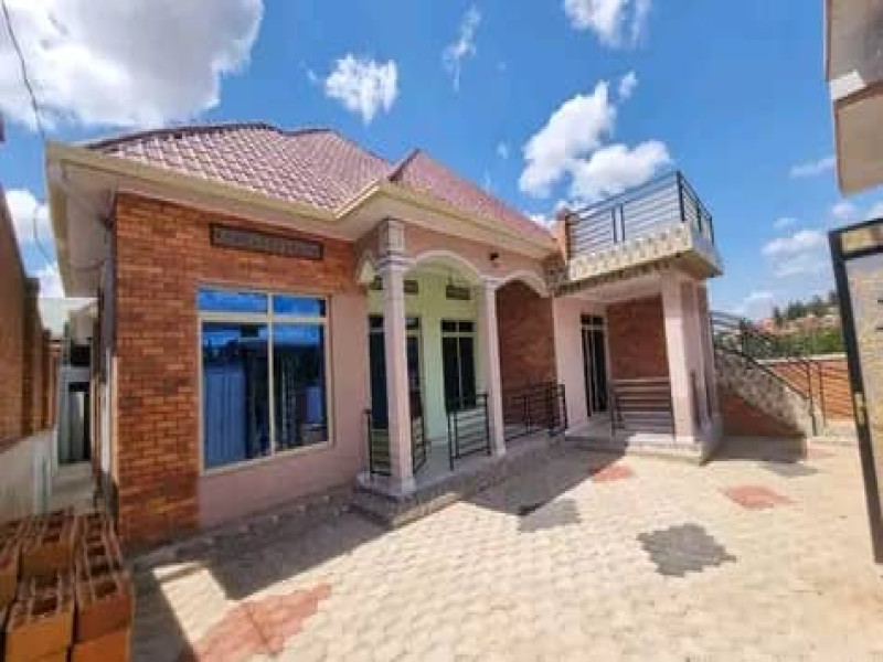 Remera new unfurnished house for sale in good neighborhood