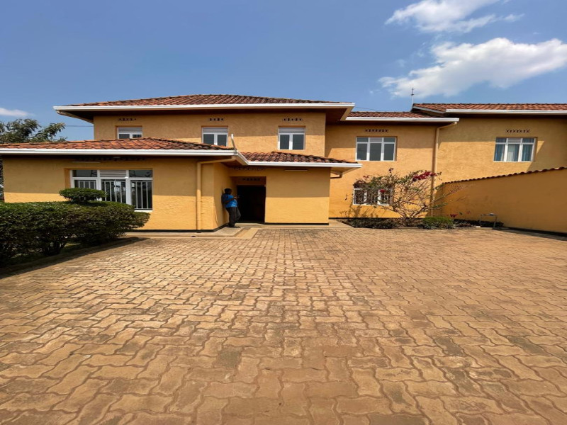 3-Unfurnished bedrooms for rent