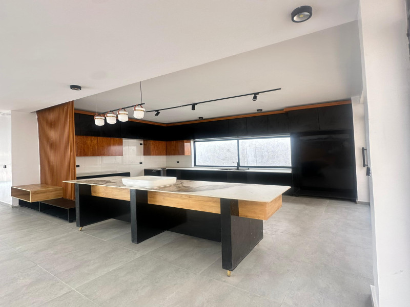 1-bedroom unfurnished apartment for rent