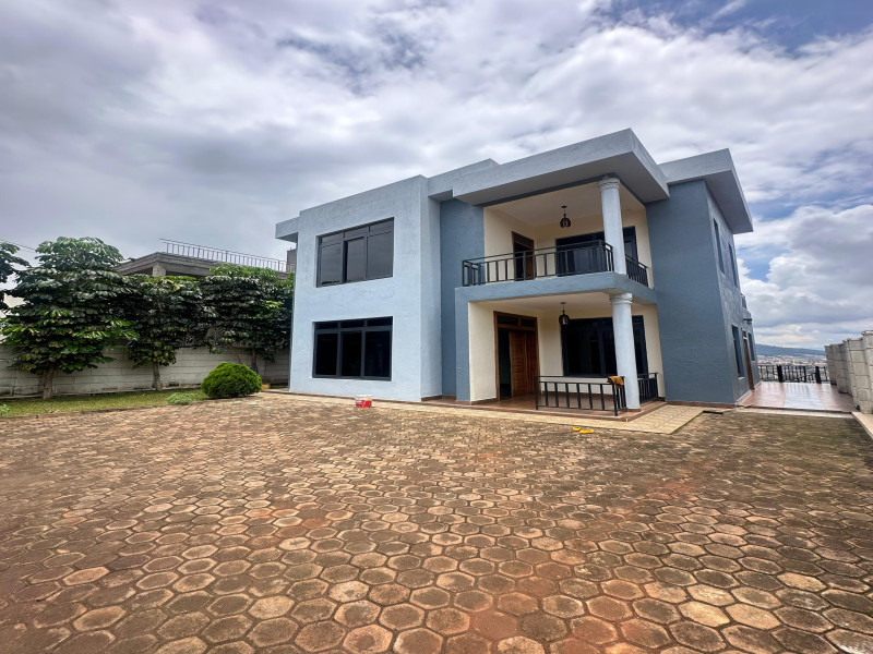 4-Unfurnished bedrooms for rent